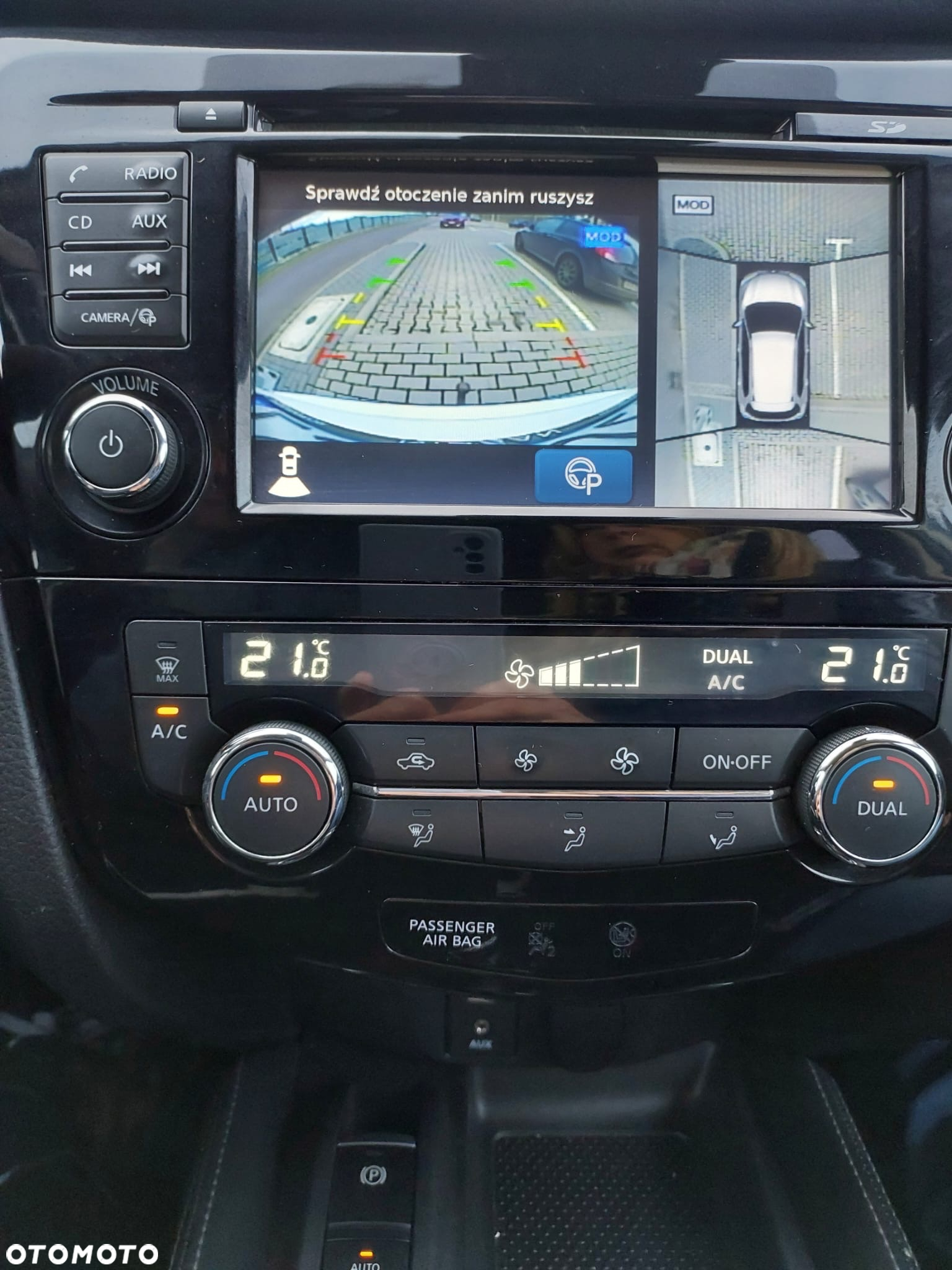 Nissan X-Trail 1.6 DCi N-Connecta 4WD 7os - 10