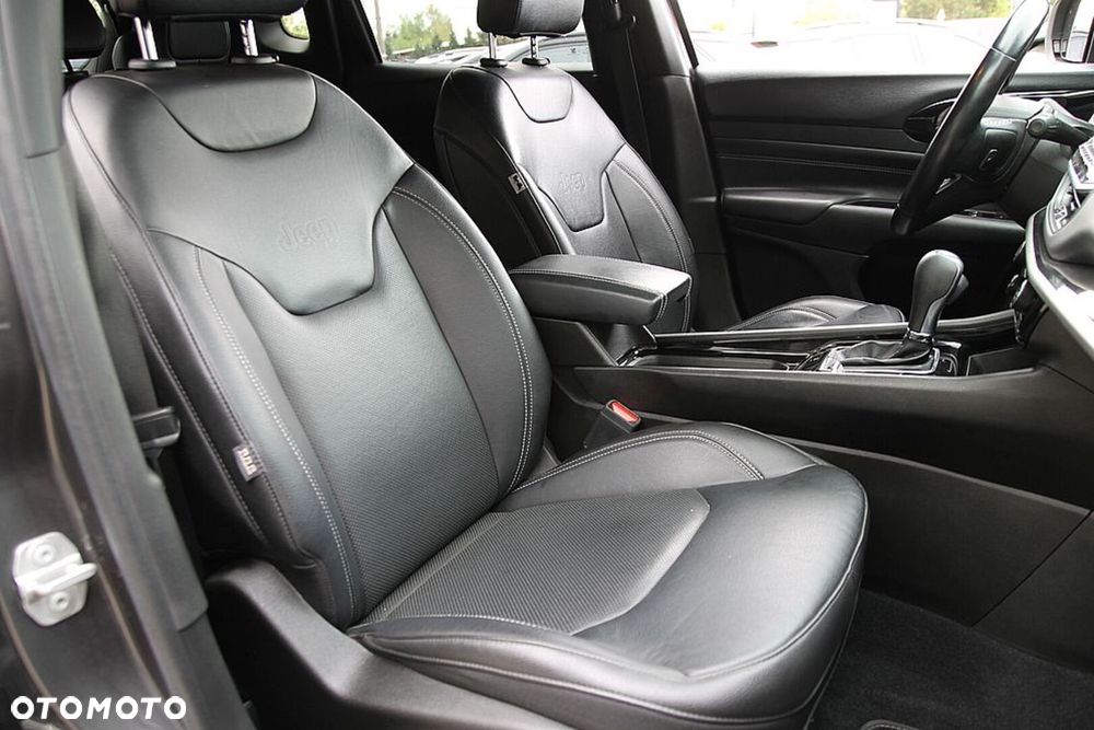 Jeep Compass - 22