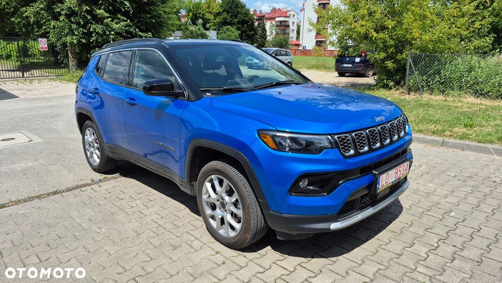 Jeep Compass - 4