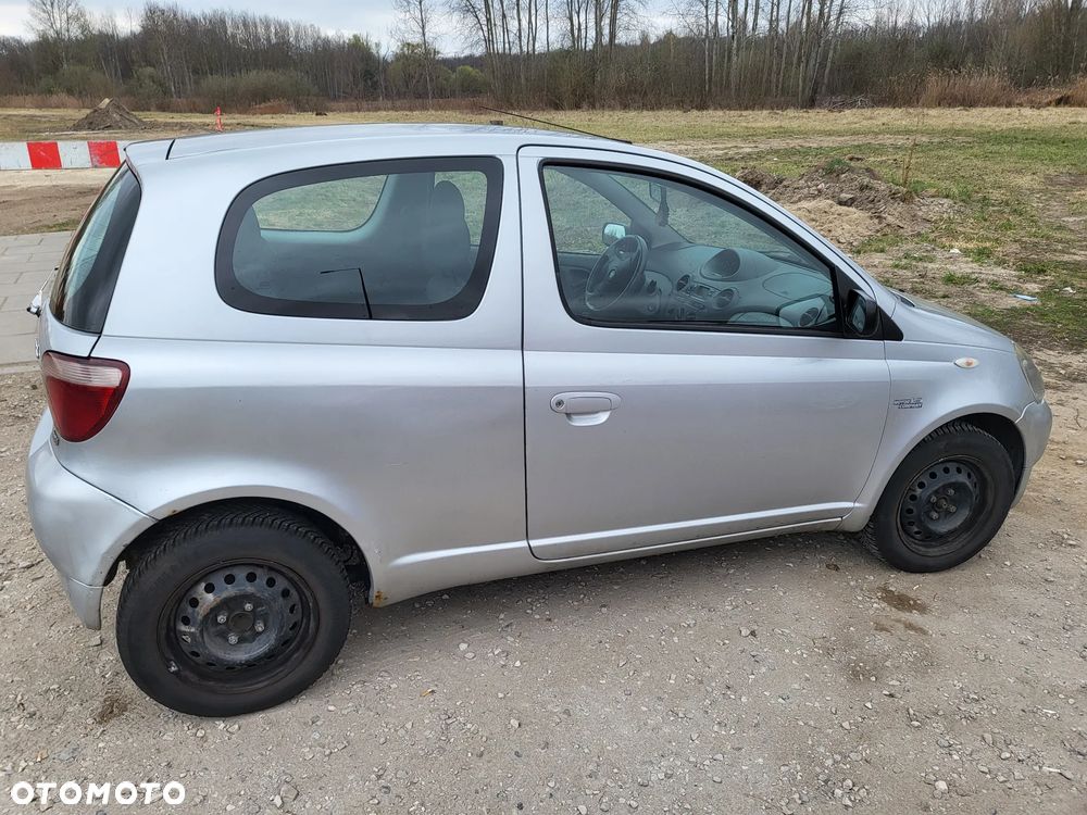 Toyota Yaris - 2
