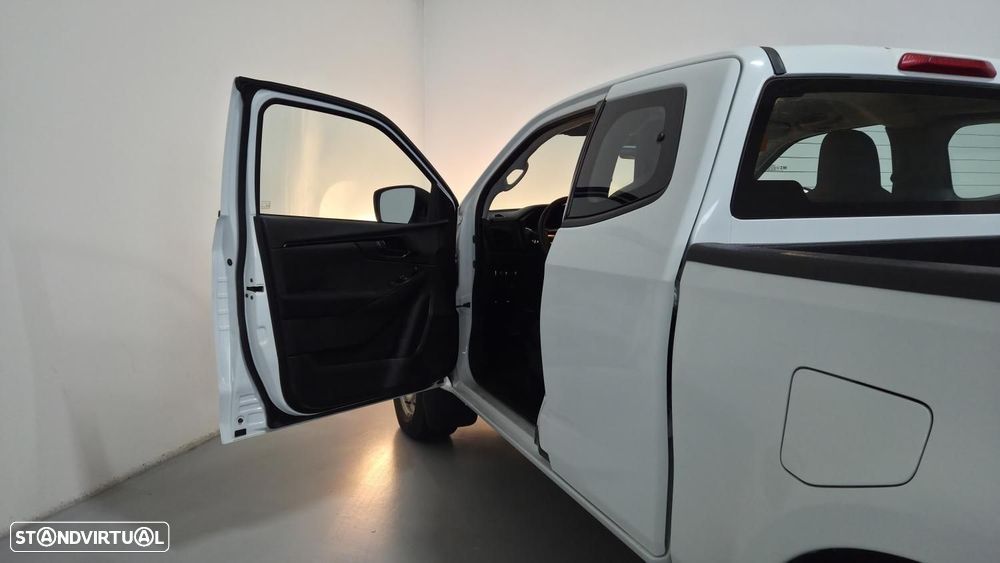 Isuzu D-Max Cab Longa 4X4 LW - 15