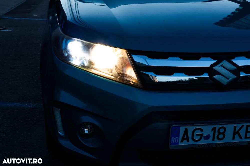 Suzuki Vitara 1.6 DDIS 4X4 Luxus Aut. - 31