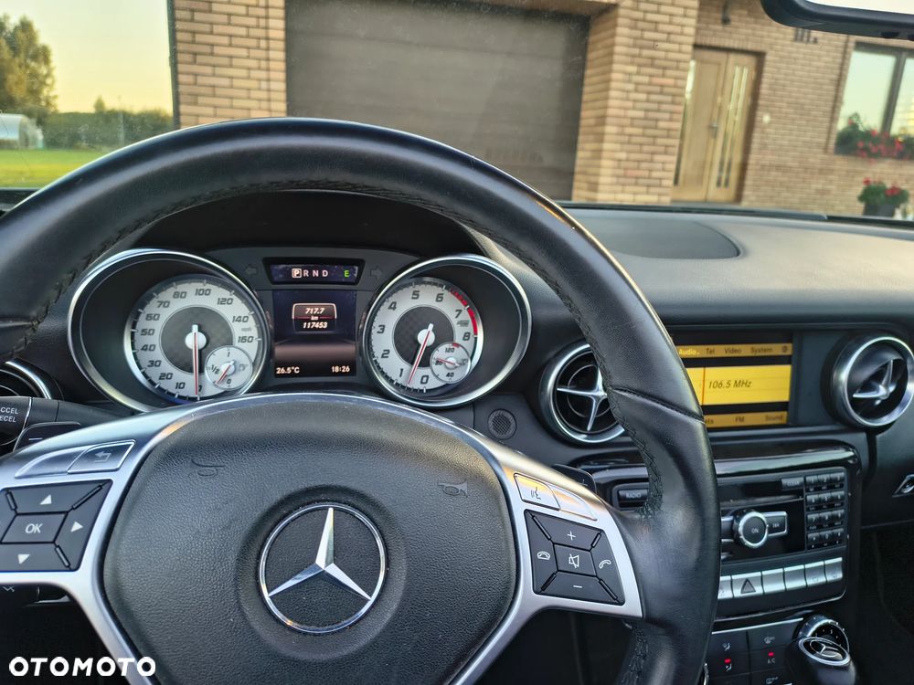 Mercedes-Benz SLK 350 - 8
