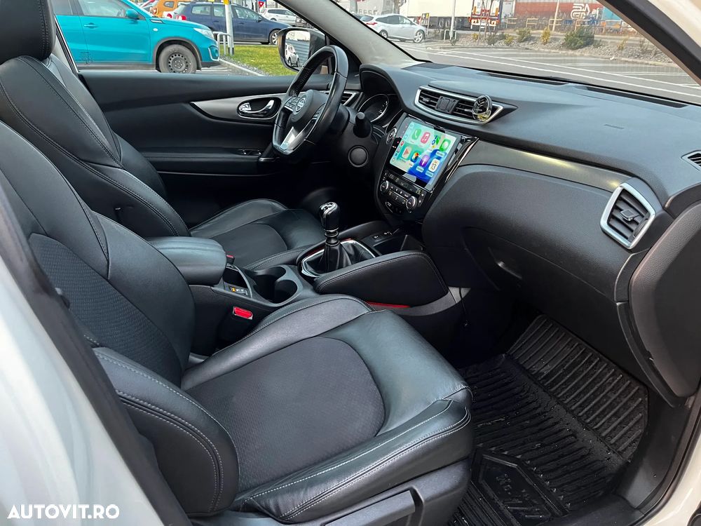 Nissan Qashqai 1.6 DCI Start/Stop Tekna - 17