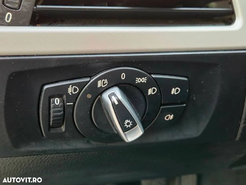 BMW Seria 3 318d Blue Performance - 19