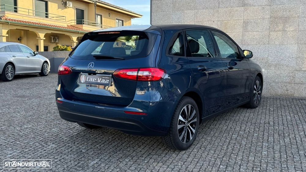 Mercedes-Benz B 180 d Style - 8