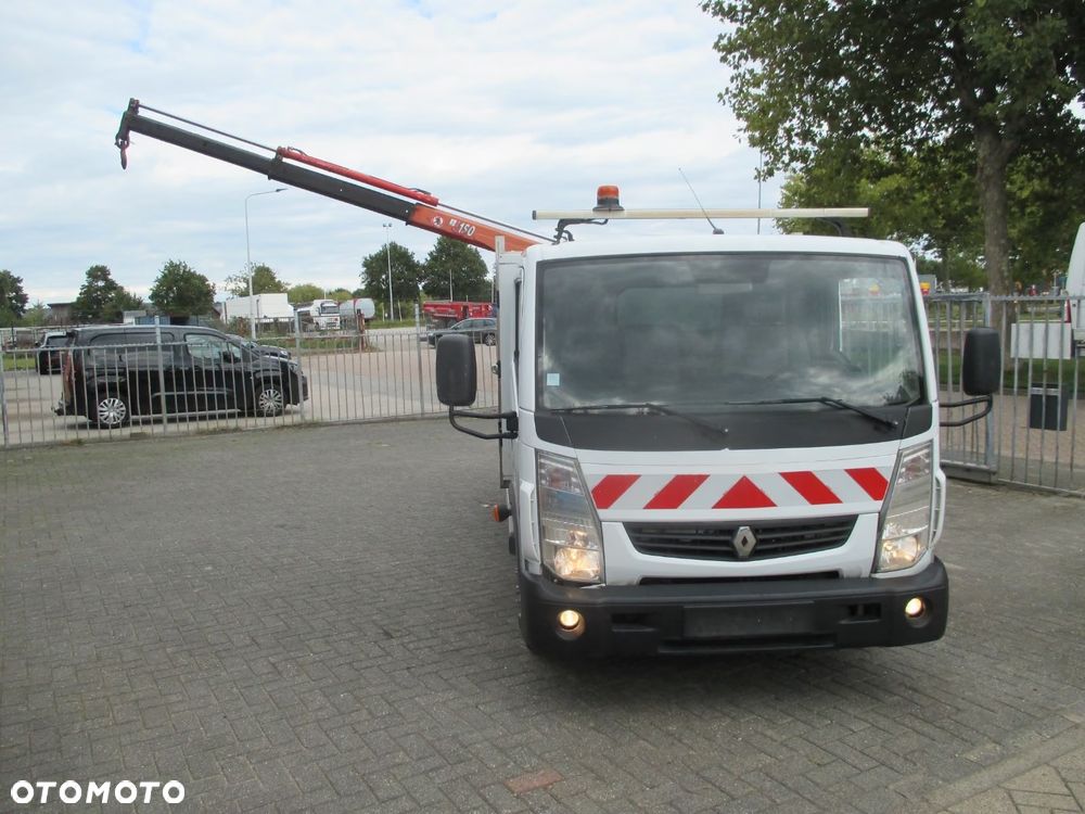 Renault Maxity - 5