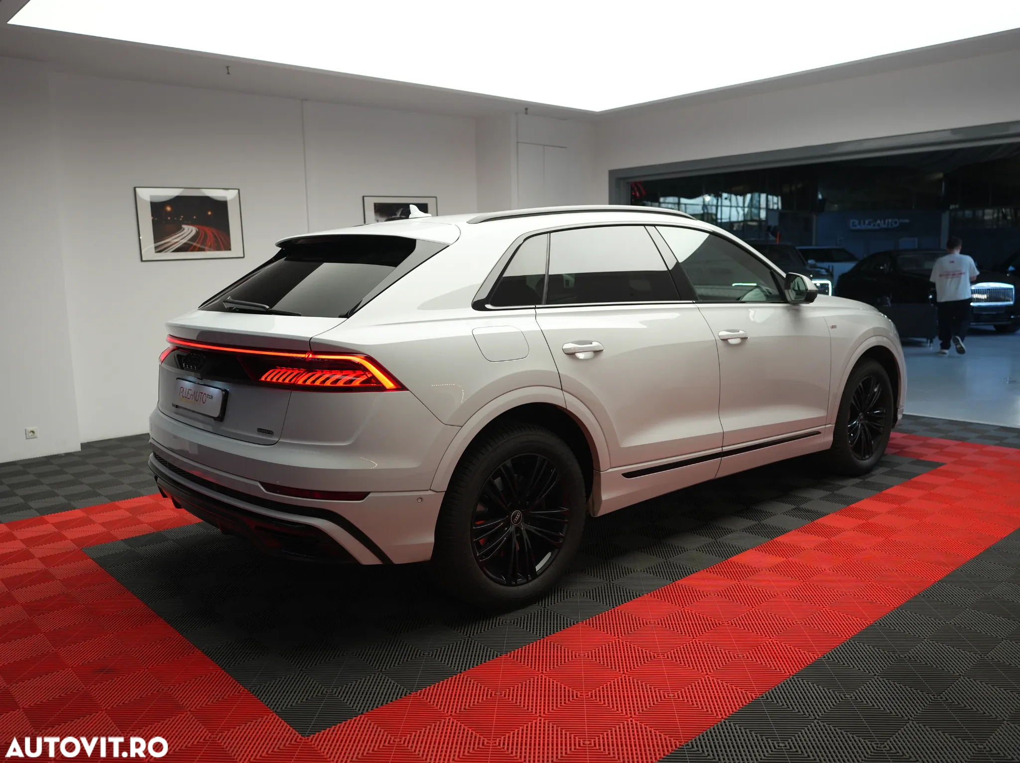 Audi Q8 - 2