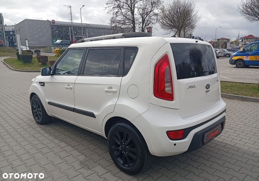 Kia Soul - 10