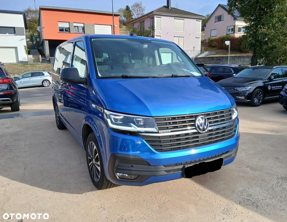 Volkswagen Multivan - 1