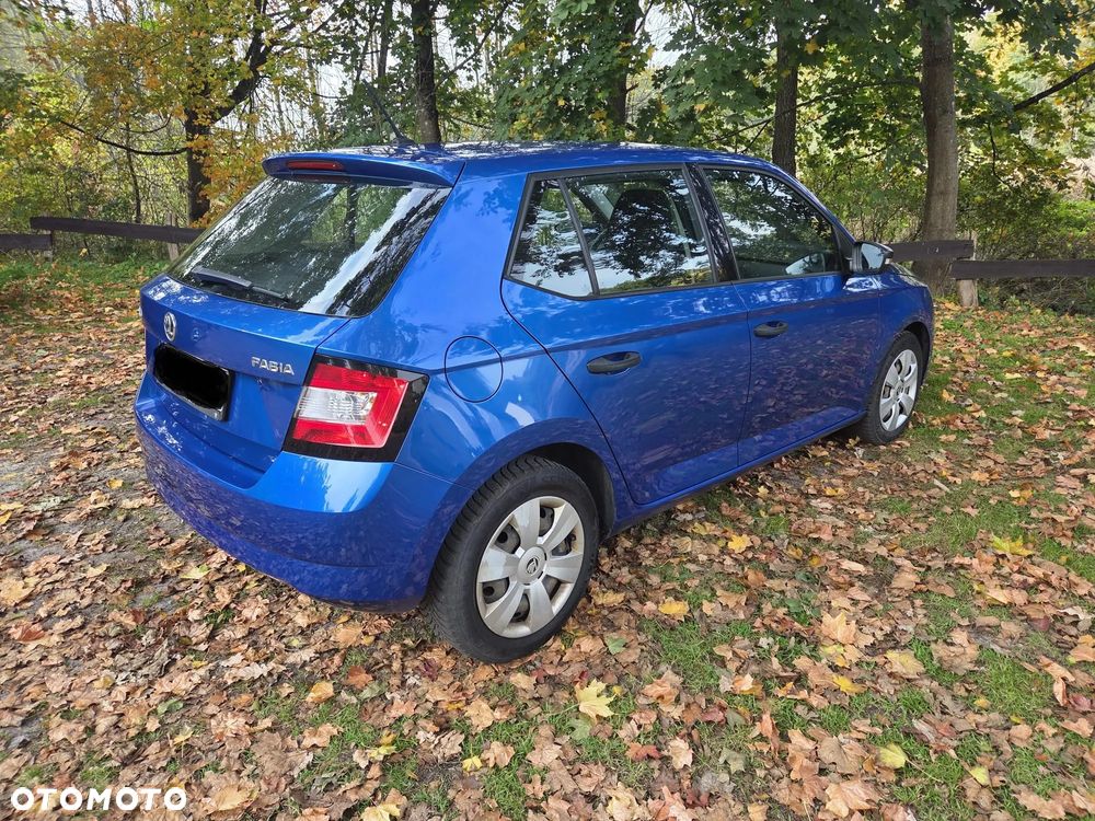 Skoda Fabia 2016 photo 5