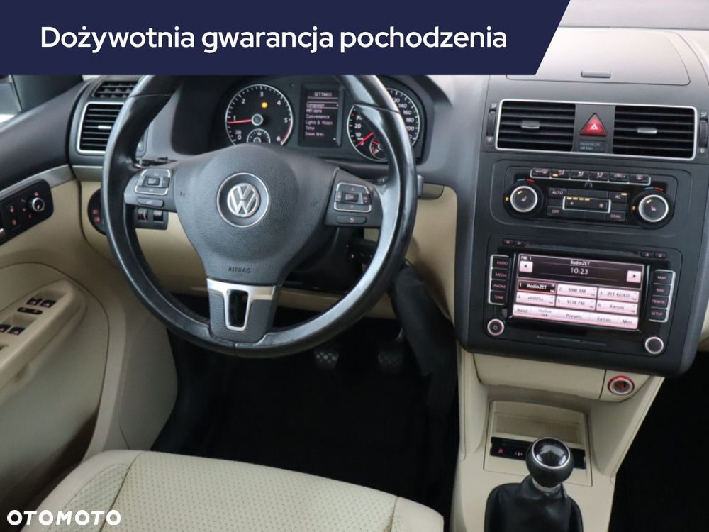 Volkswagen Touran - 9
