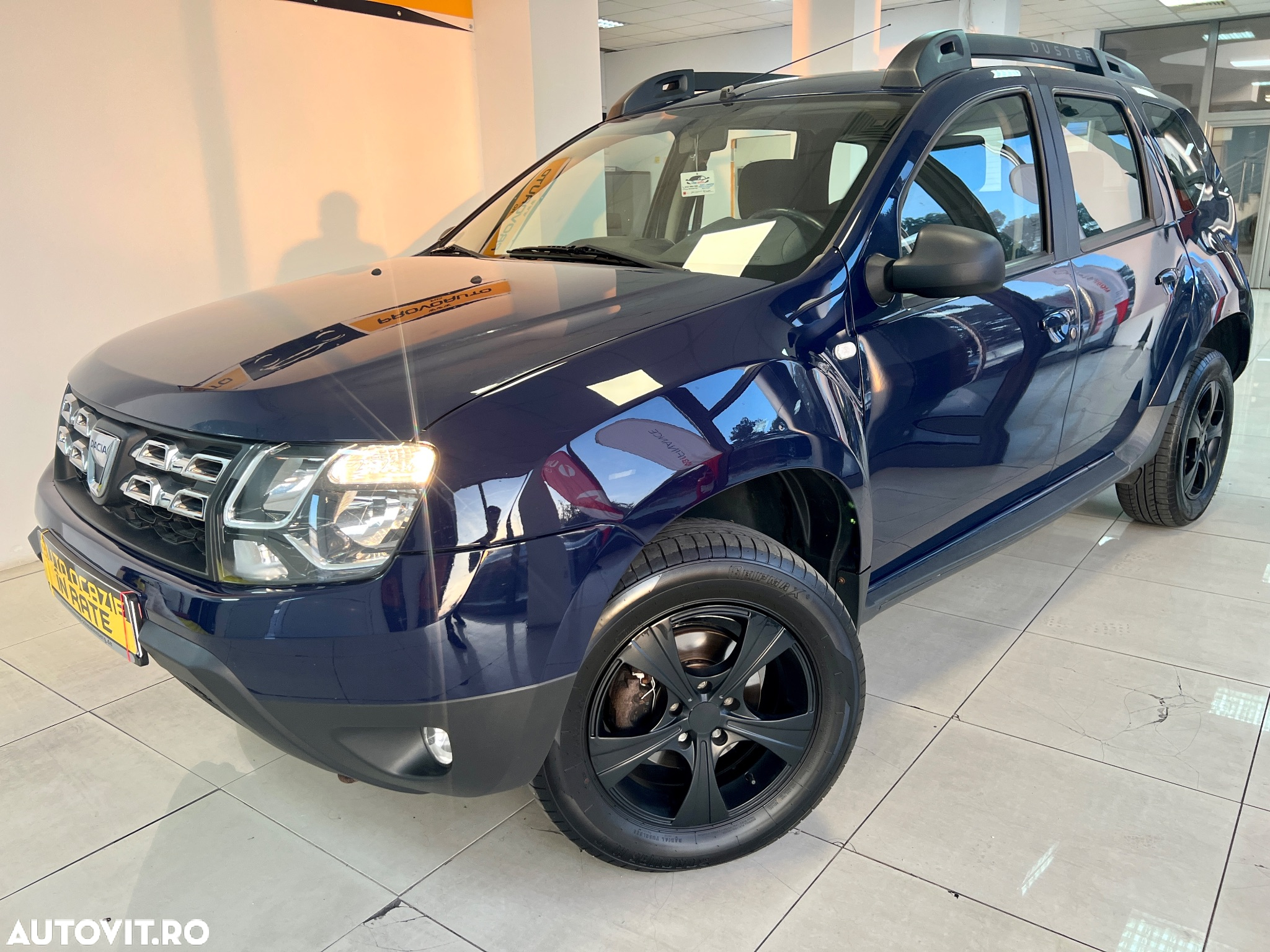 Dacia Duster dCi 110 FAP 4x2 Blackshadow - 2