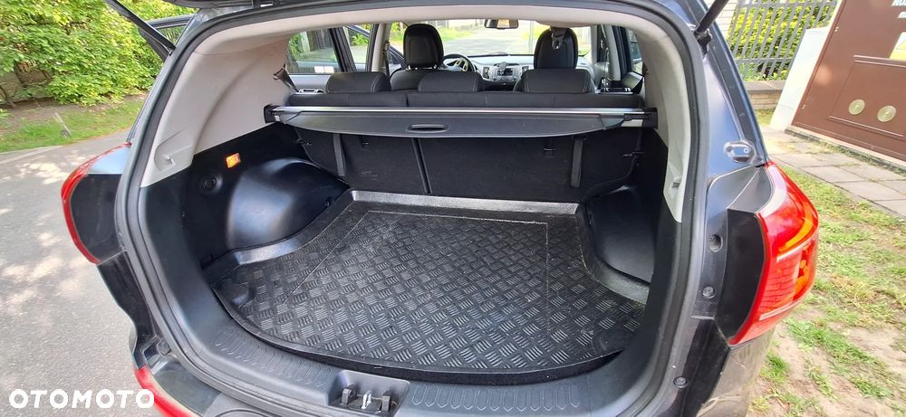 Kia Sportage 2.0 L 2WD - 2