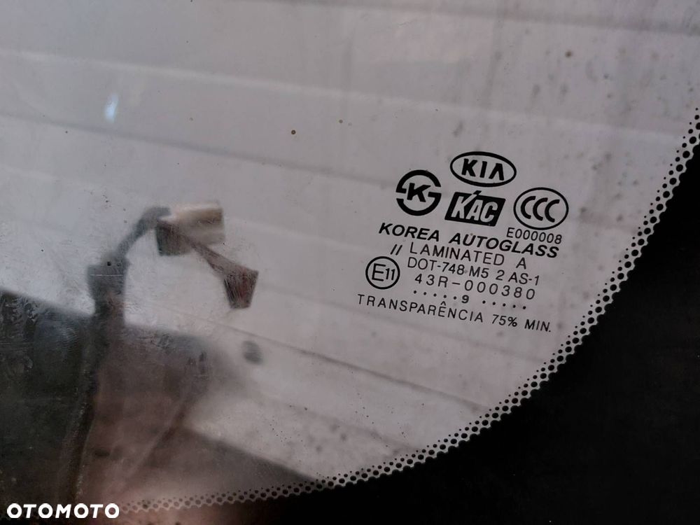 SZYBA CZOŁOWA PRZEDNIA CARNIVAL I FL - 2