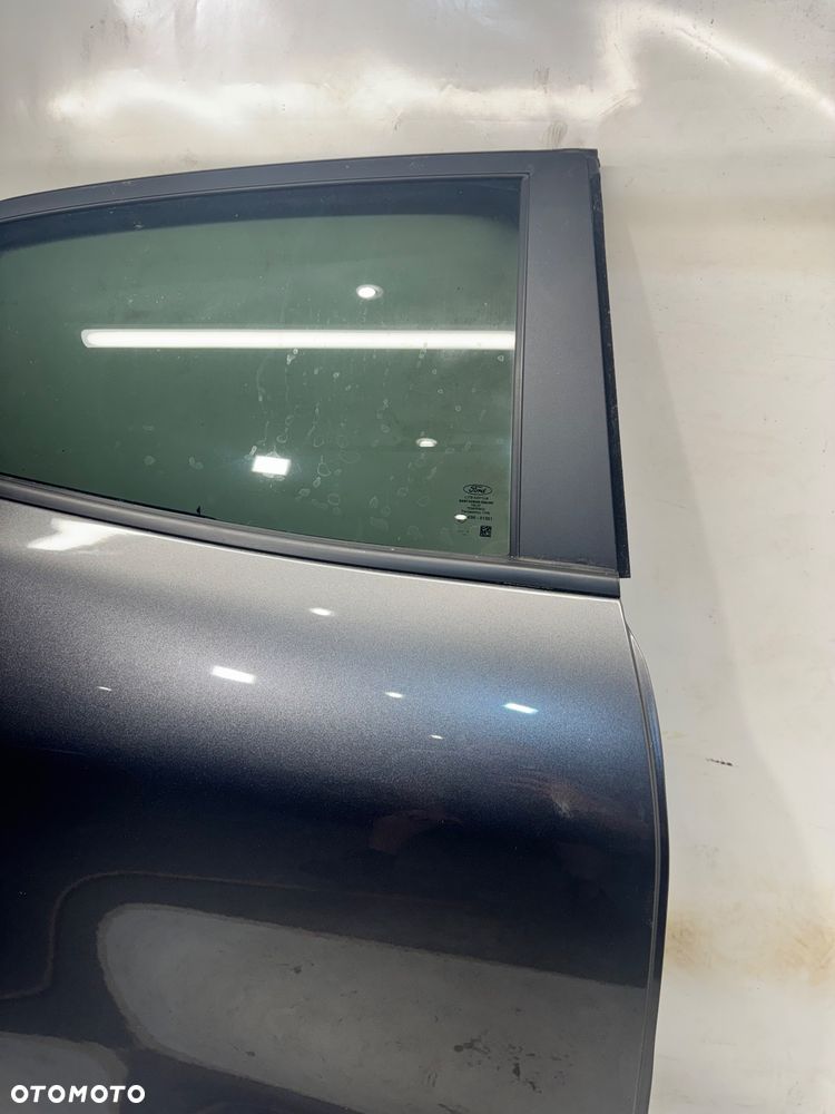 PRAWE TYLNE DRZWI FORD PUMA - 3
