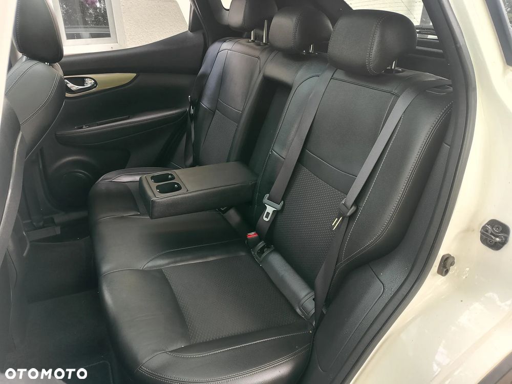 Nissan Qashqai 1.6 dCi DPF tekna - 12