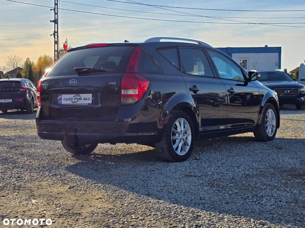 Kia Ceed 1.6 CRDi 90 ISG Spirit - 13