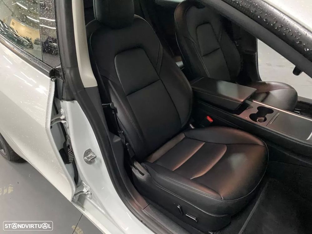Tesla Model 3 Long Range Tração Traseira - 18