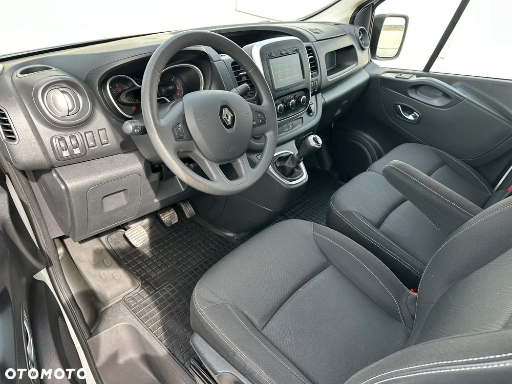 Renault Trafic - 26