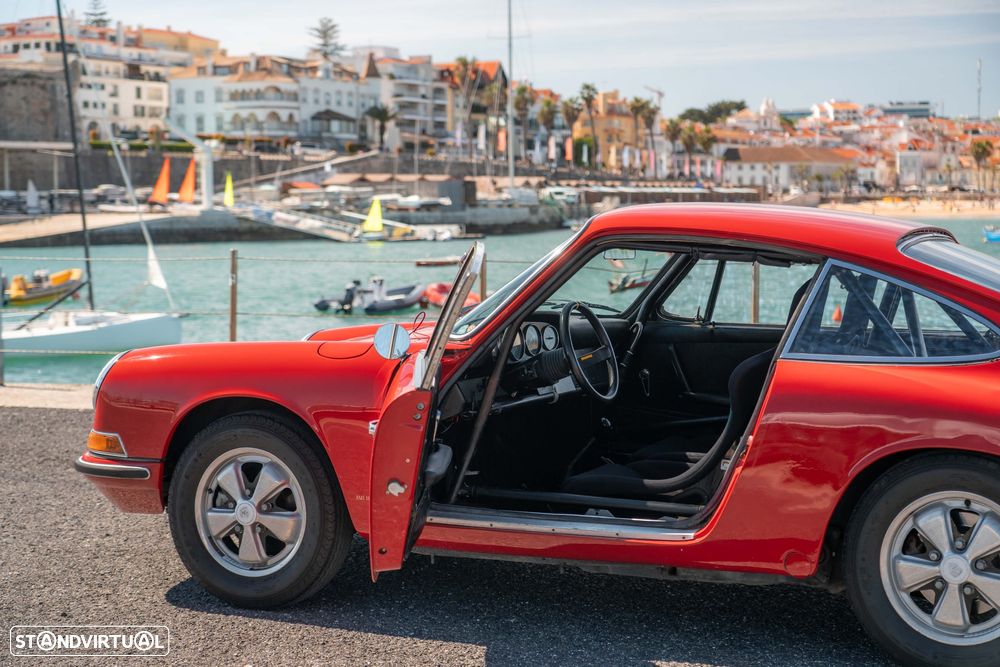 Porsche 911 Série F - 2