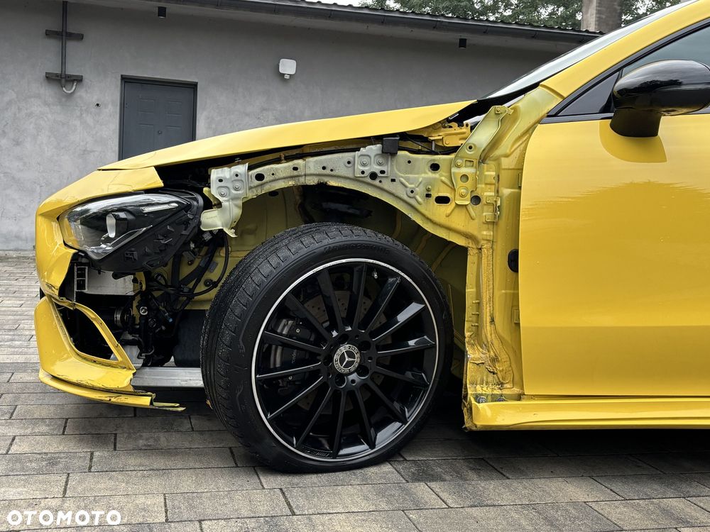 Mercedes-Benz CLA 220 4-Matic AMG Line 7G-DCT - 10