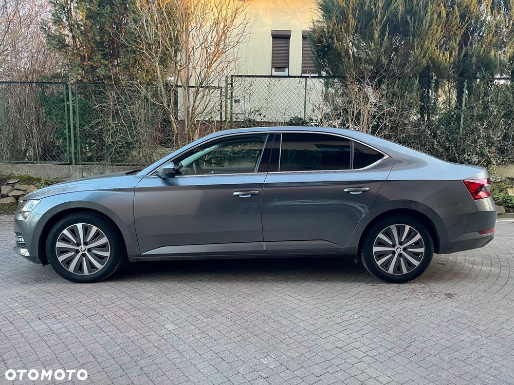 Skoda Superb 2.0 TDI SCR Style DSG - 27