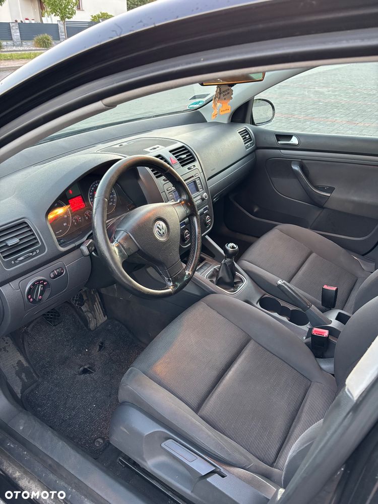 Volkswagen Golf 1.6 Comfortline - 8