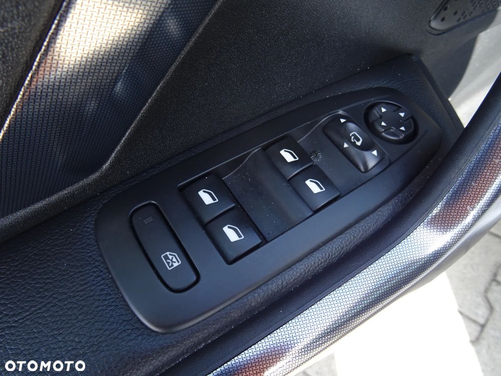 Peugeot 2008 e-HDi FAP 115 STOP & START Allure - 34