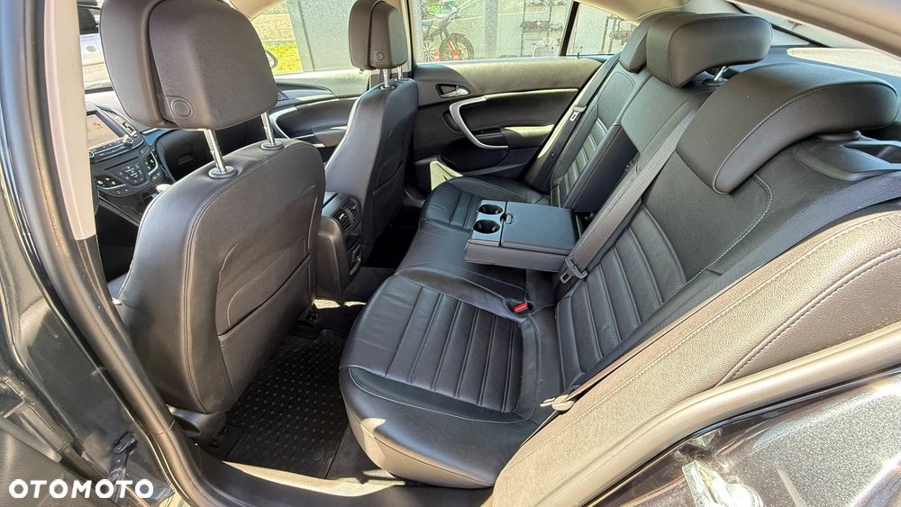 Opel Insignia 2.0 T Sport 4x4 - 10