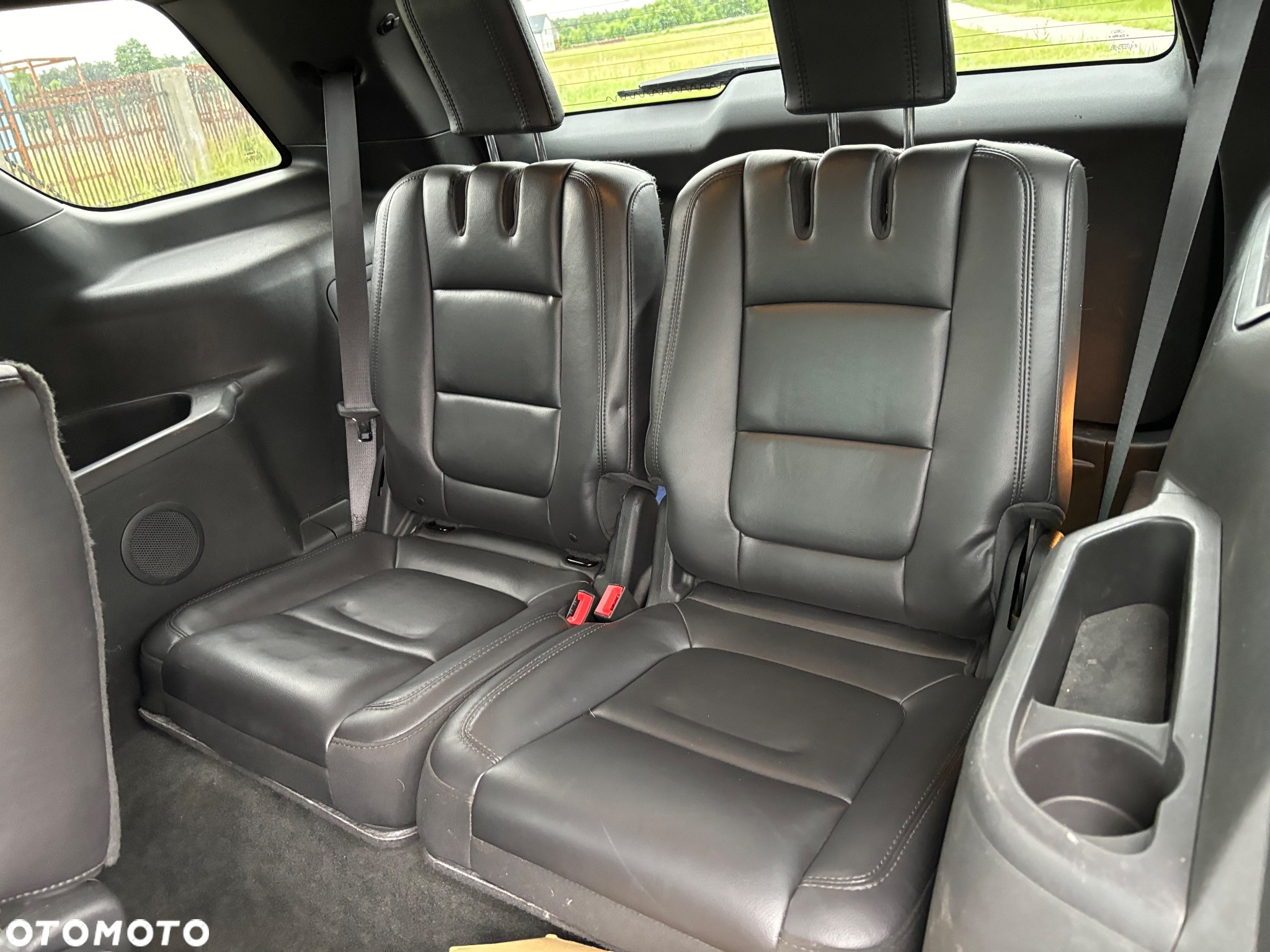 Ford Explorer - 8