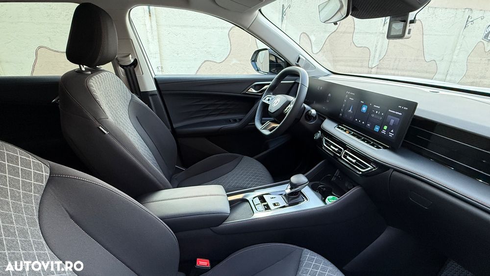 MG HS 1.5 T-GDi 7DCT Excite - 17