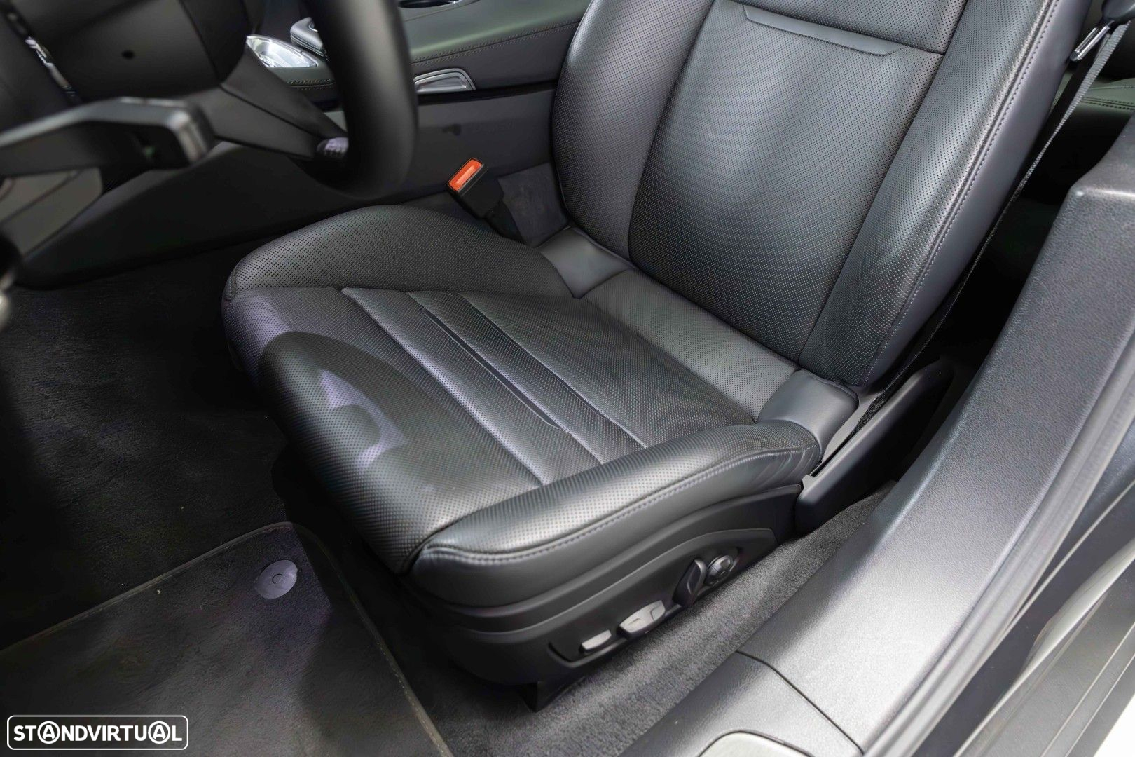 Porsche Panamera Sport Turismo 4 E-Hybrid Platinum Edition PDLS - 33