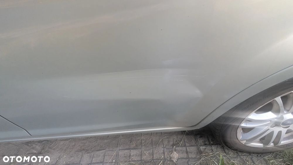 Ford Focus 1.6 Ghia - 10