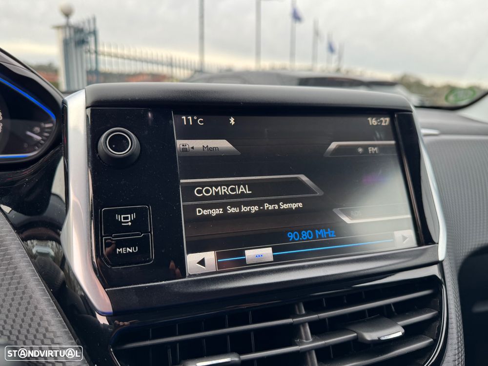 Peugeot 2008 1.4 HDi Allure - 22