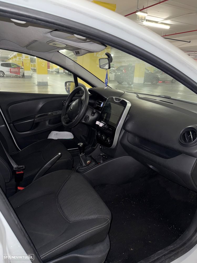 Renault Clio 1.5 dCi Comfort - 11