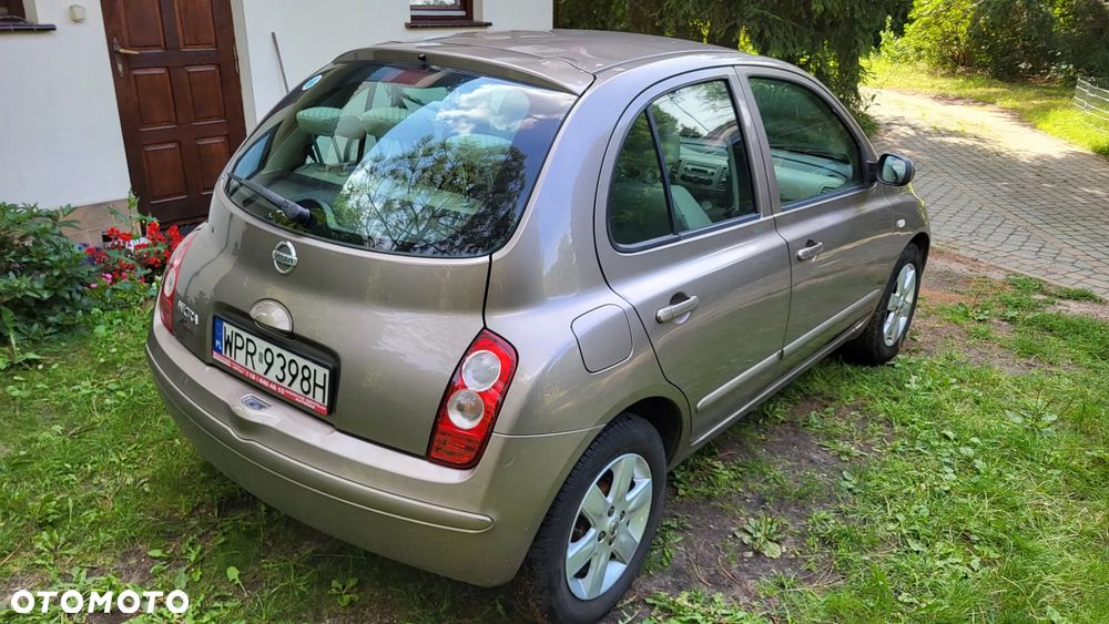 Nissan Micra 1.2 Visia + - 6