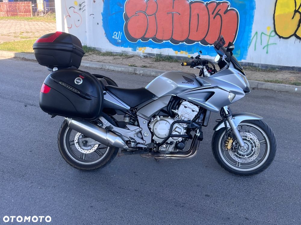 Honda CBF - 2