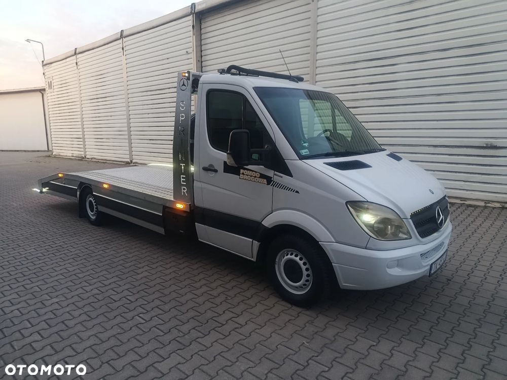 Mercedes-Benz Sprinter 318 - 3