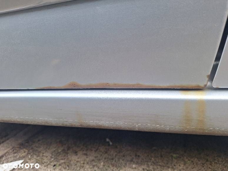 DRZWI KOMPLETNE PRAWY TYŁ HONDA FR-V I NH623M 05-09r - 5