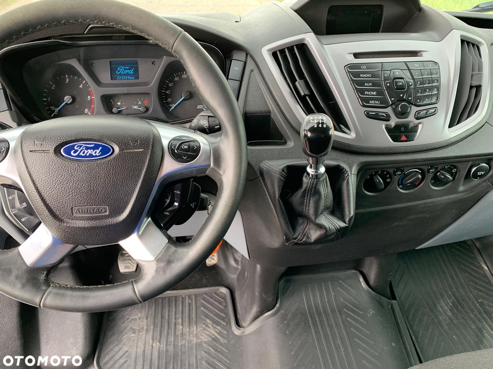 Ford Transit - 20