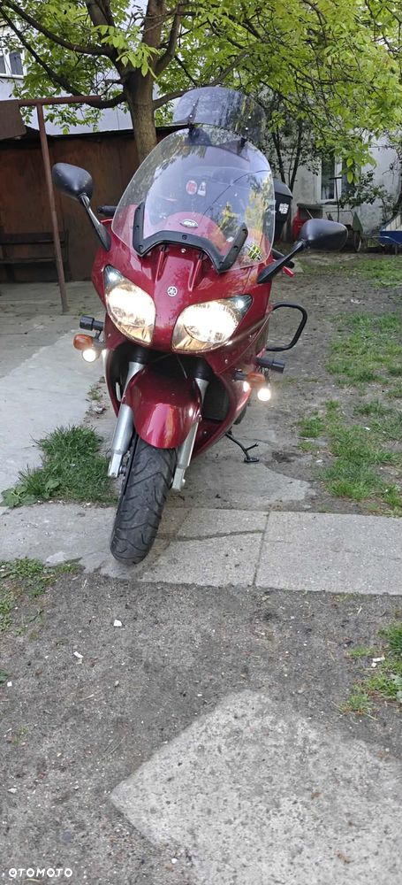 Yamaha FJR - 11