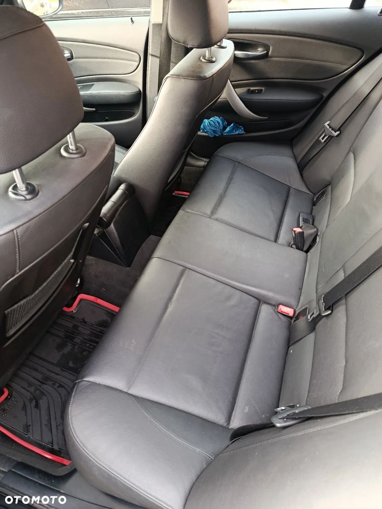 BMW Seria 1 120d - 9