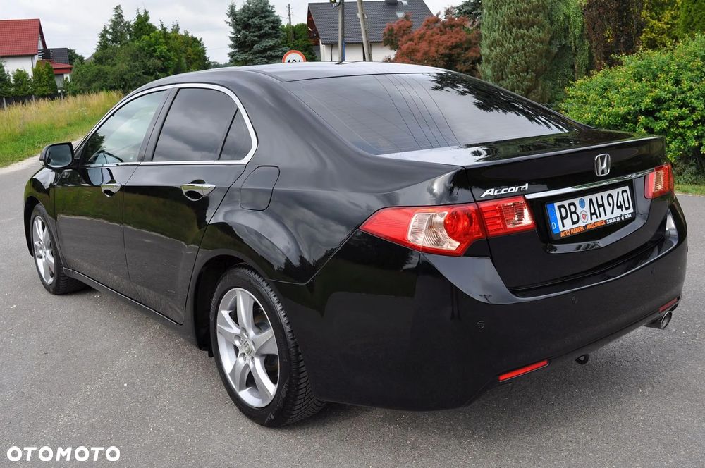 Honda Accord 2.0 Elegance 50 Jahre Edition - 16
