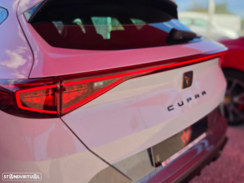 Cupra Formentor 1.4 e-Hybrid DSG VZ - 13