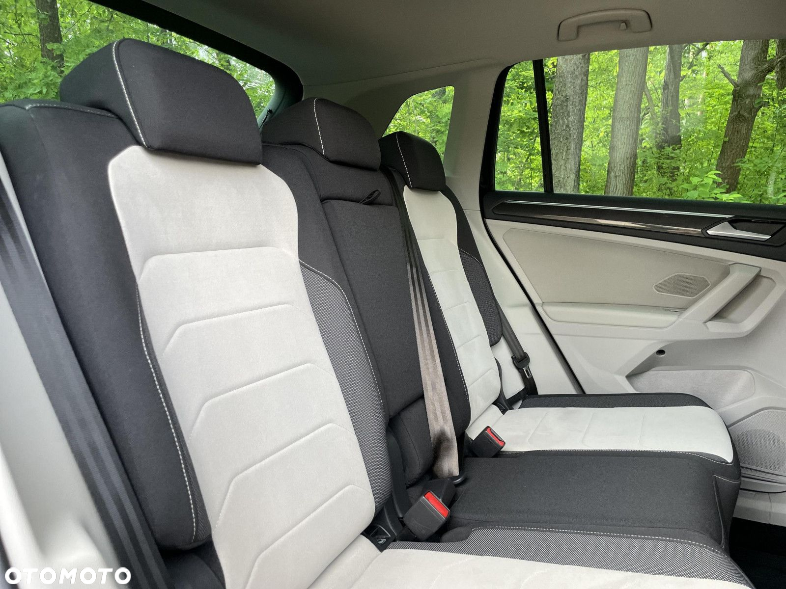 Volkswagen Tiguan 2.0 TDI SCR 4Mot Elegance DSG - 24