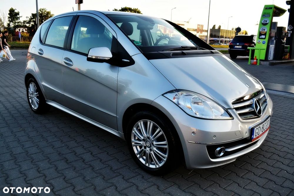 Mercedes-Benz Klasa A 160 Autotronic Elegance - 14