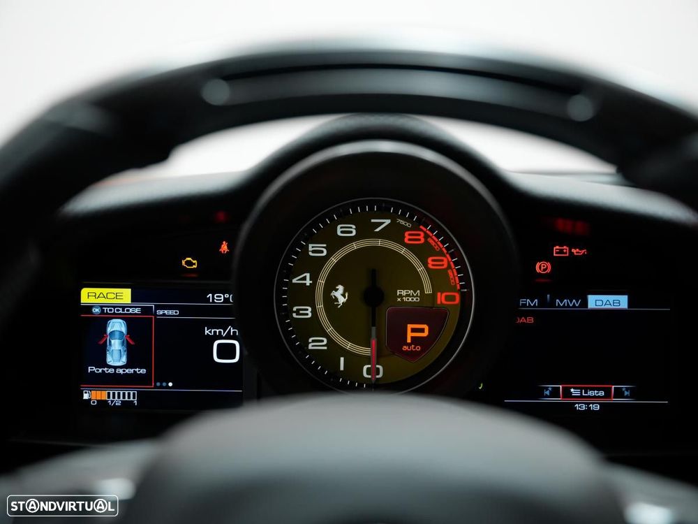 Ferrari 488 Pista - 10