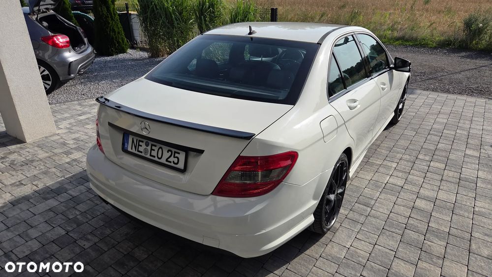 Mercedes-Benz Klasa C - 22
