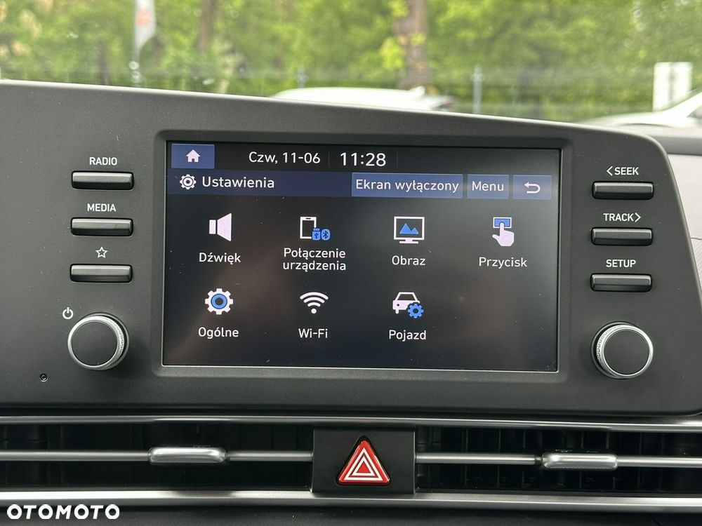 Hyundai Elantra - 31